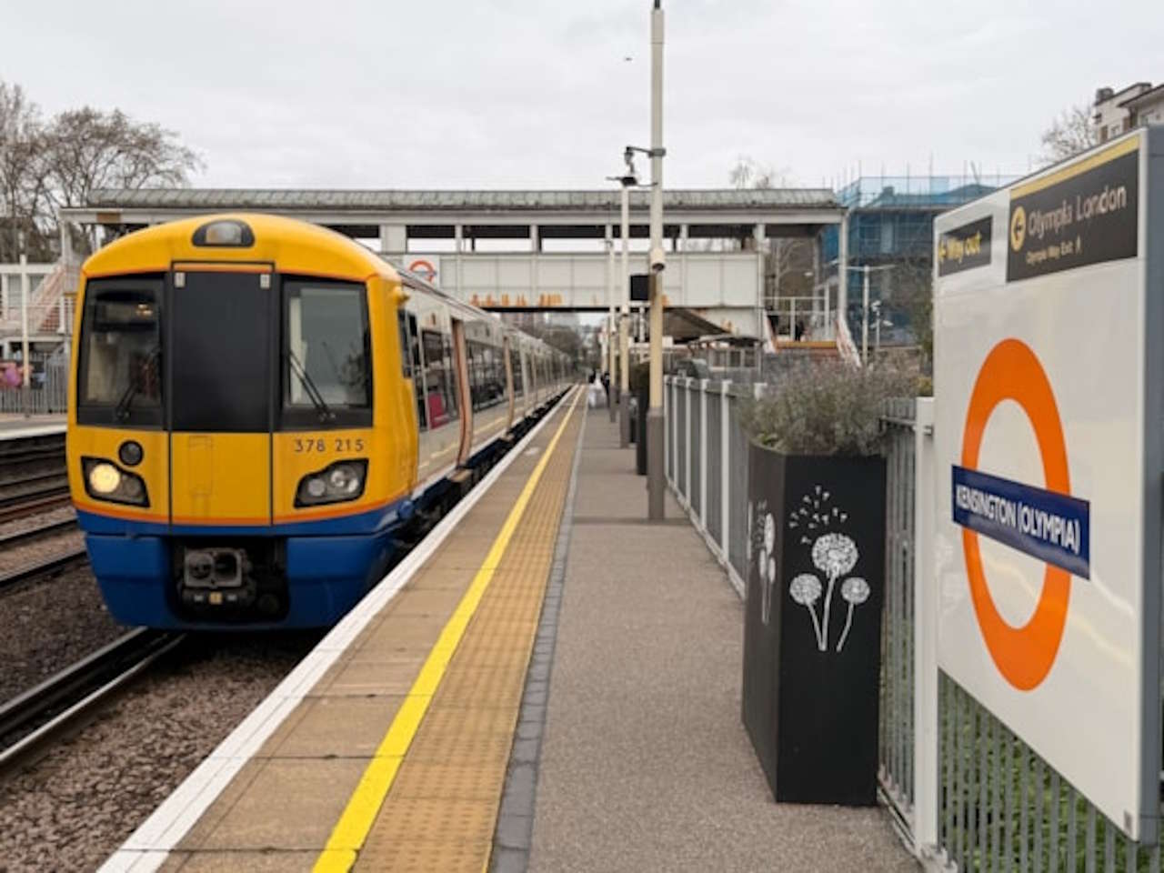 train.jpg