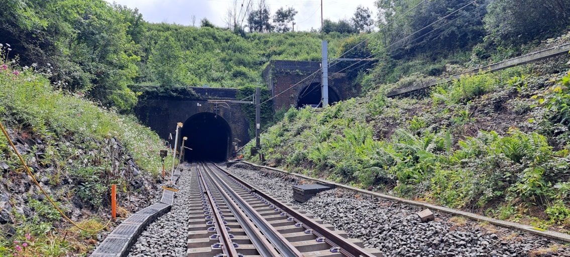 train.jpg