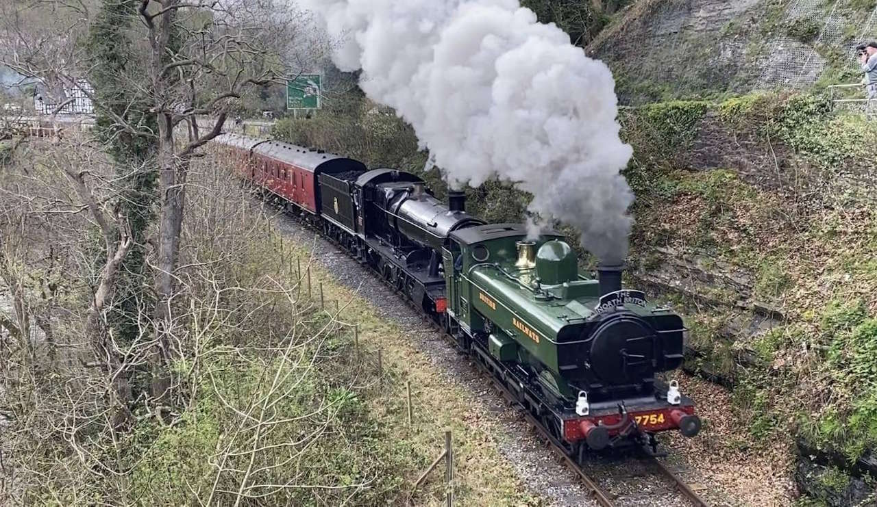 train.jpg