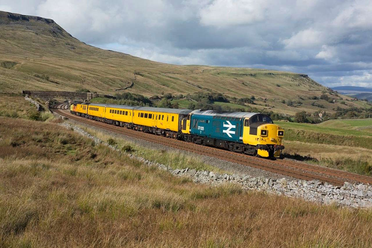 train.jpg