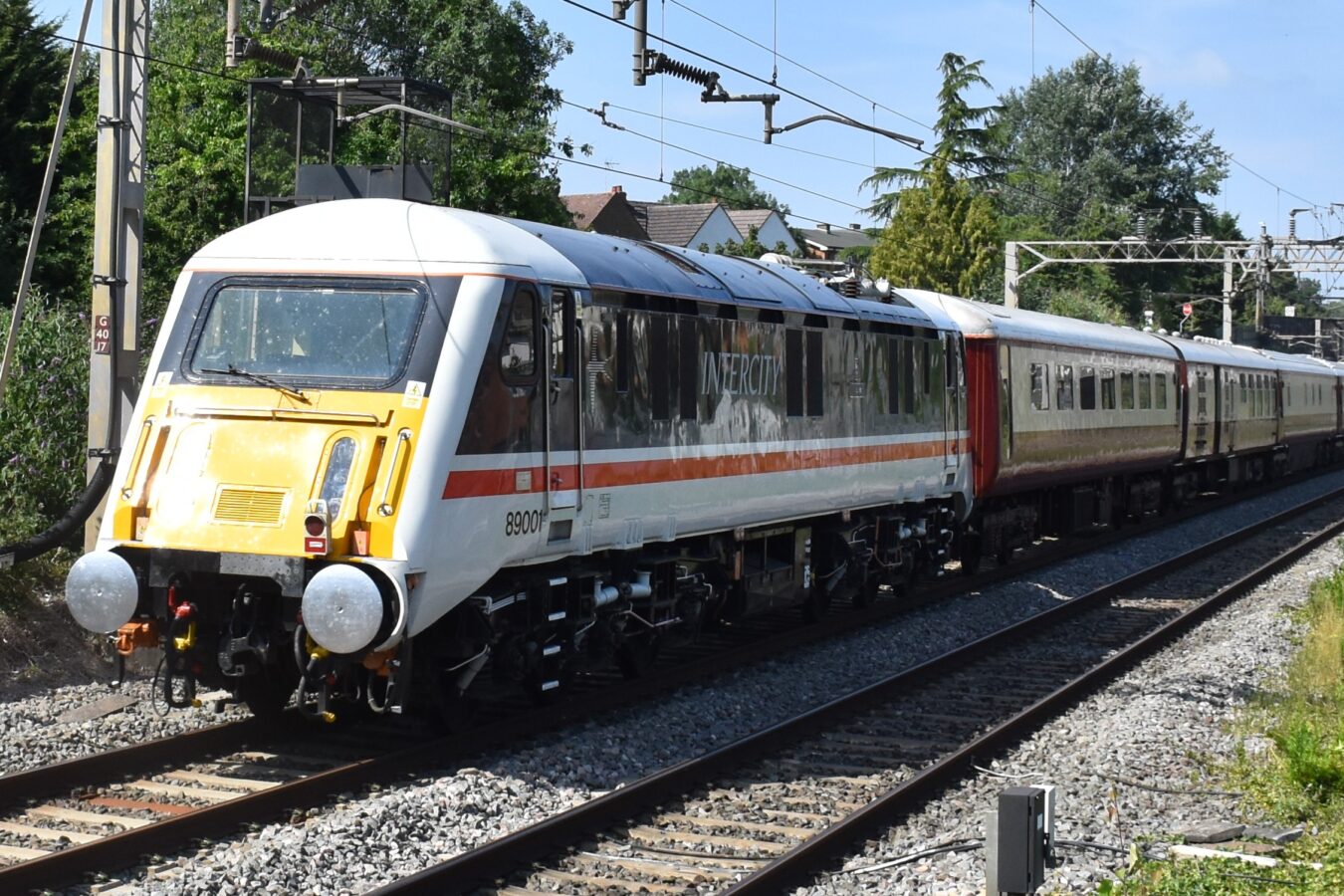 train.jpg