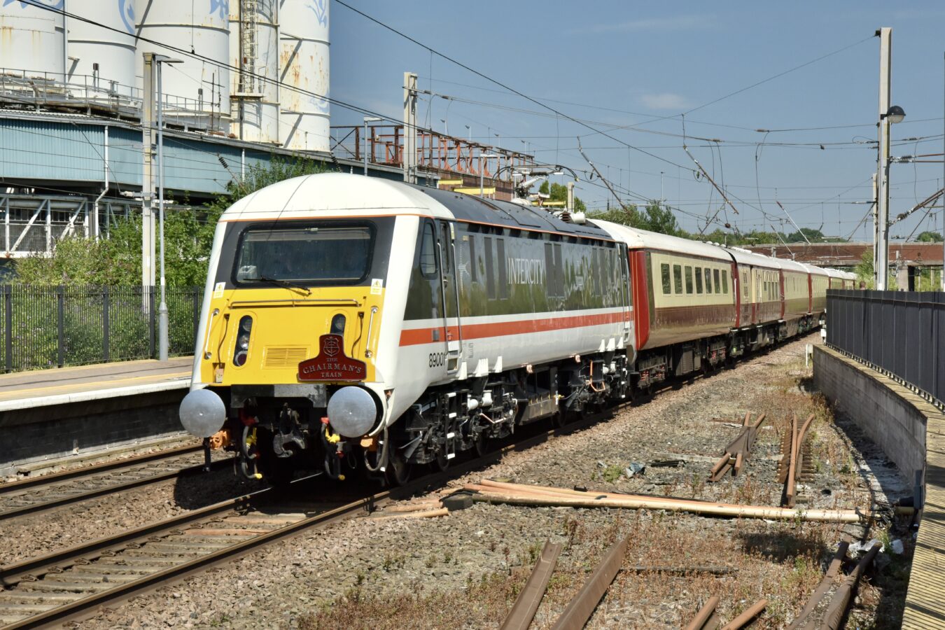 train.jpg