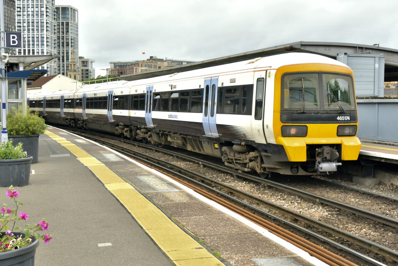 train.jpg