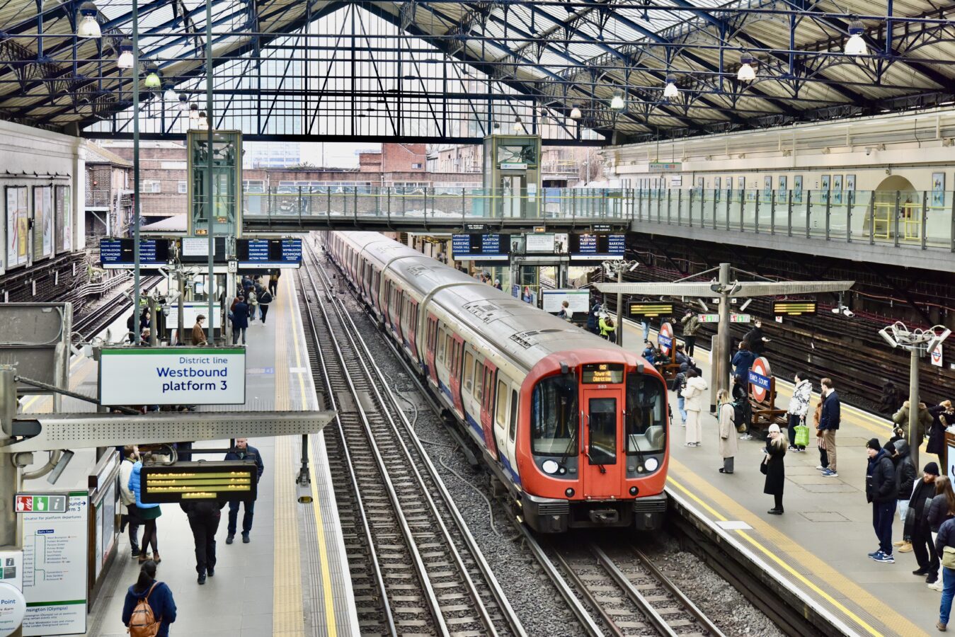 train.jpg