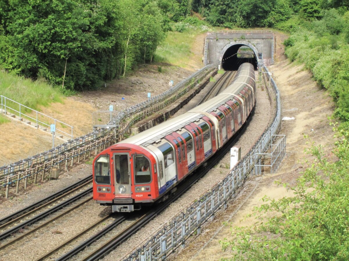 train.jpg
