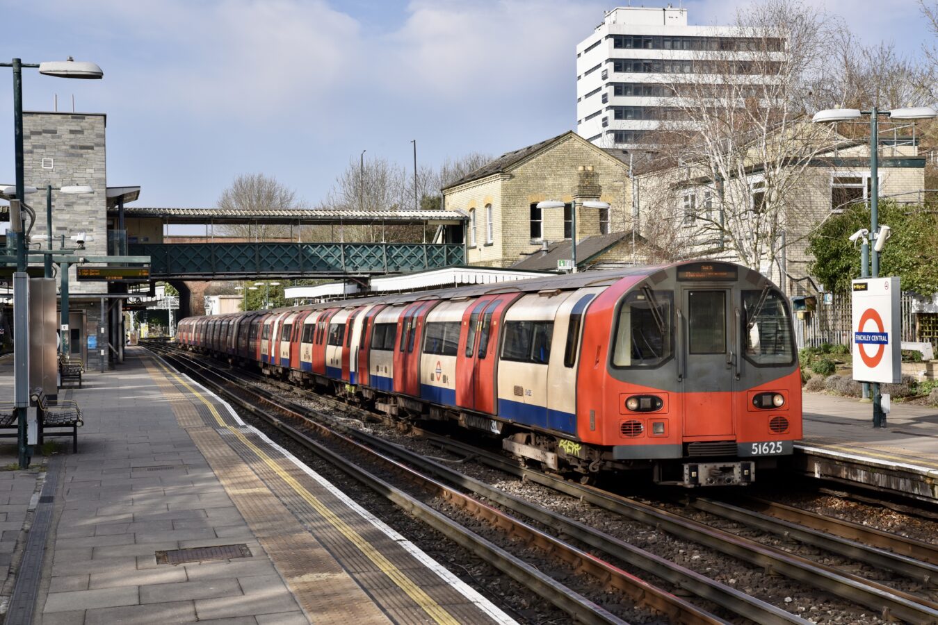 train.jpg