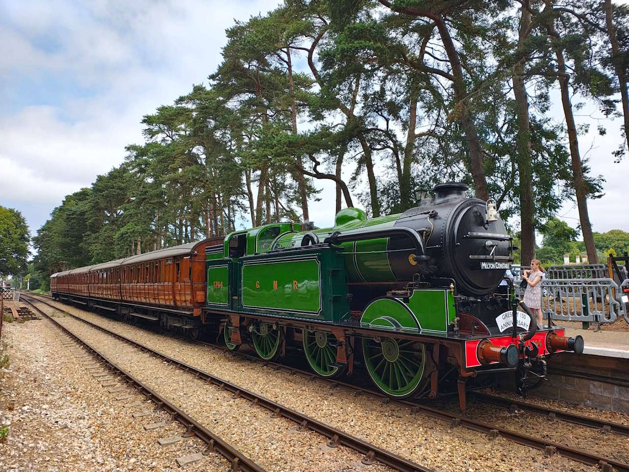 train.jpg