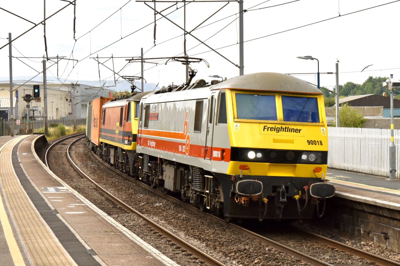 train.jpg