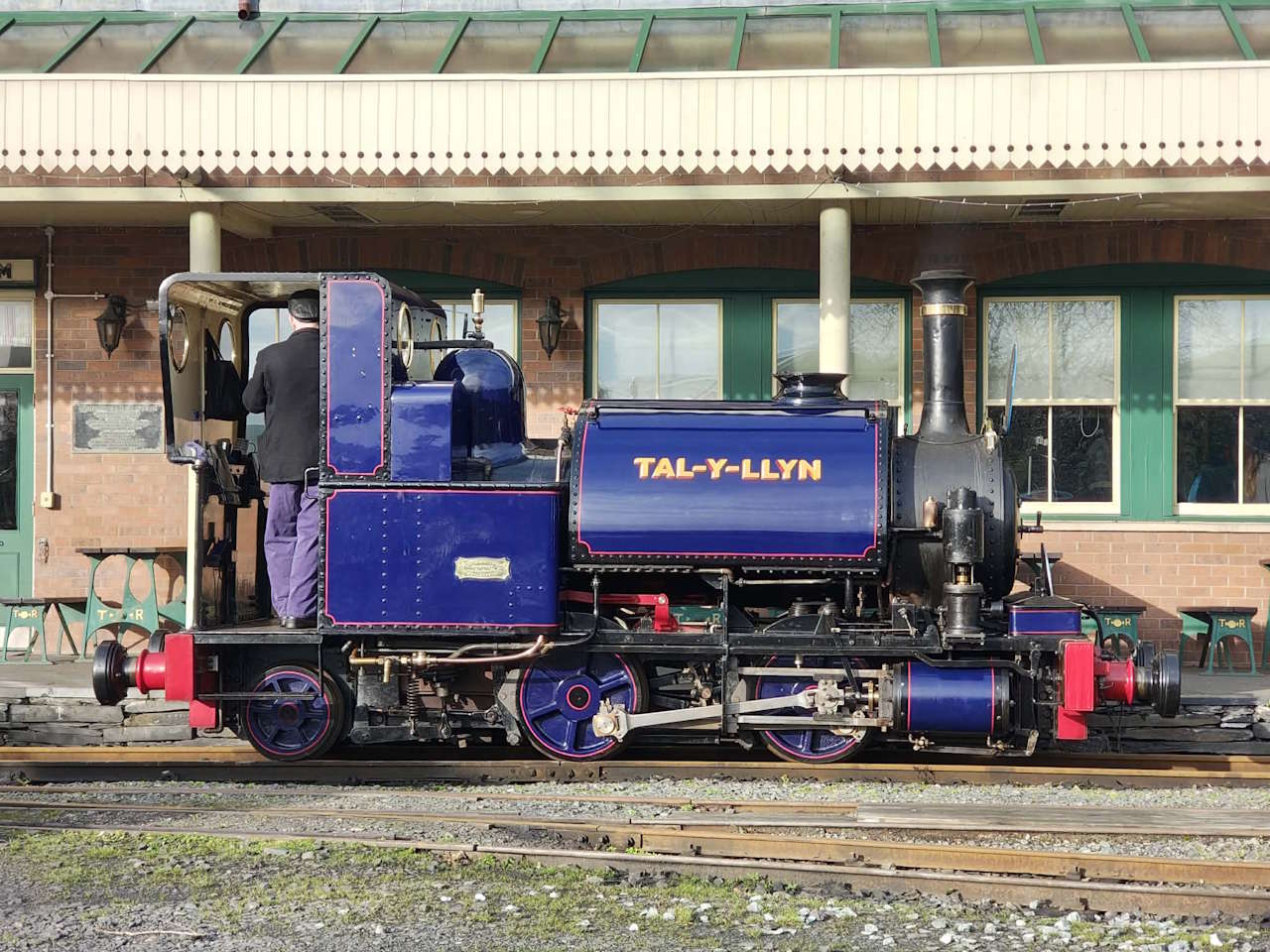 train.jpg