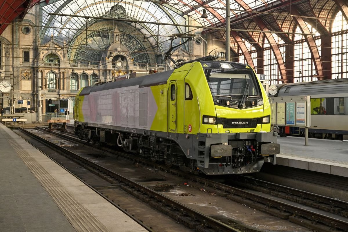 train.jpg