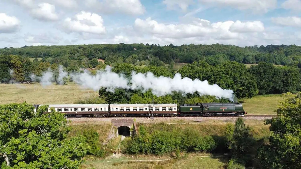 train.jpg