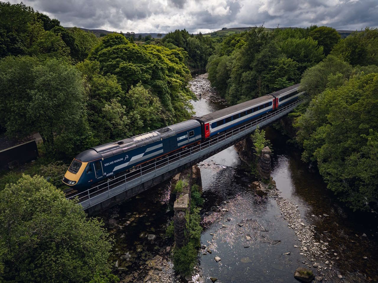 train.jpg