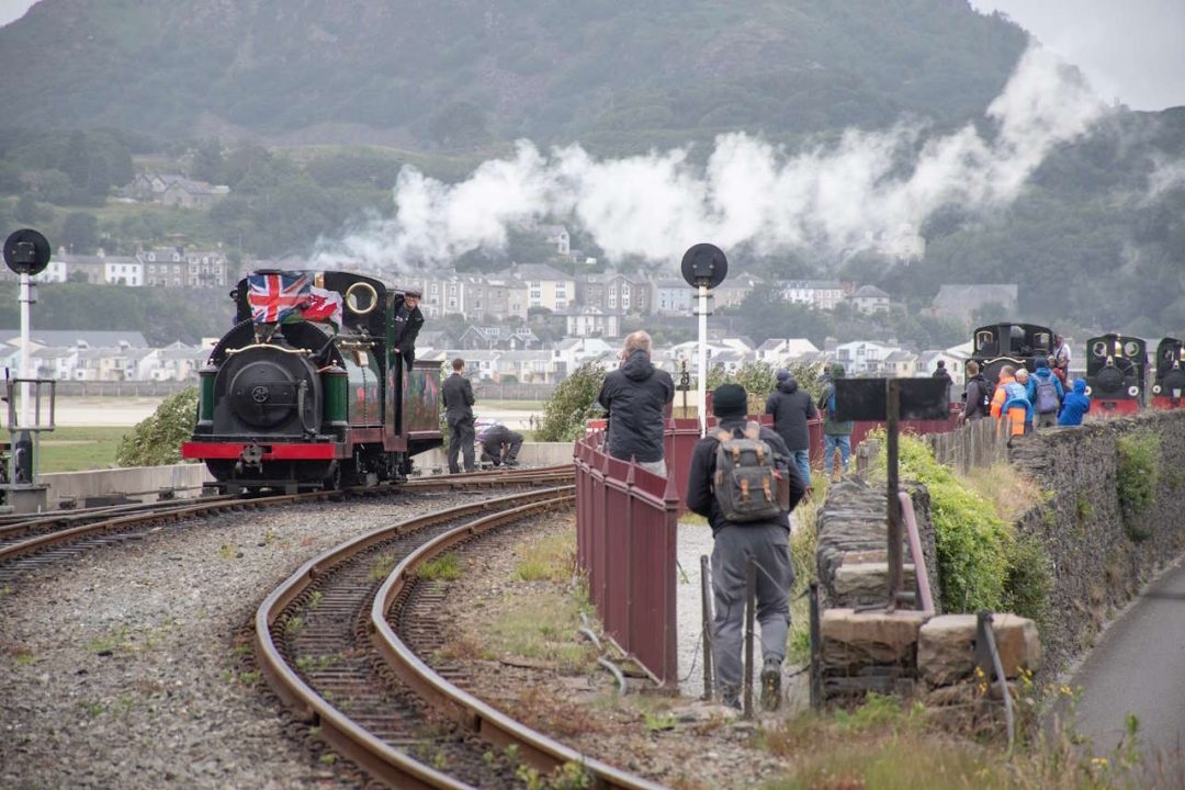 train.jpg