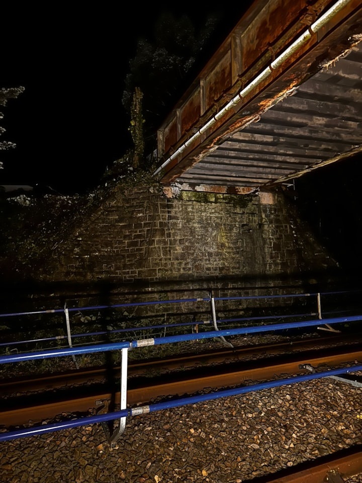 train.jpg
