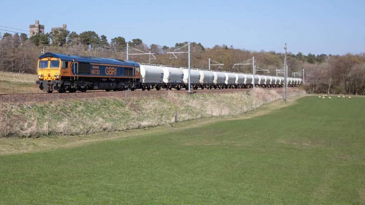 train.jpg