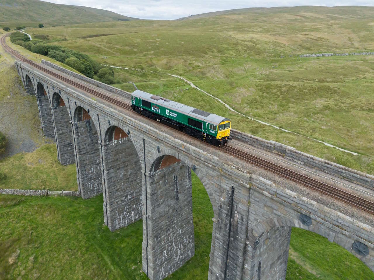 train.jpg