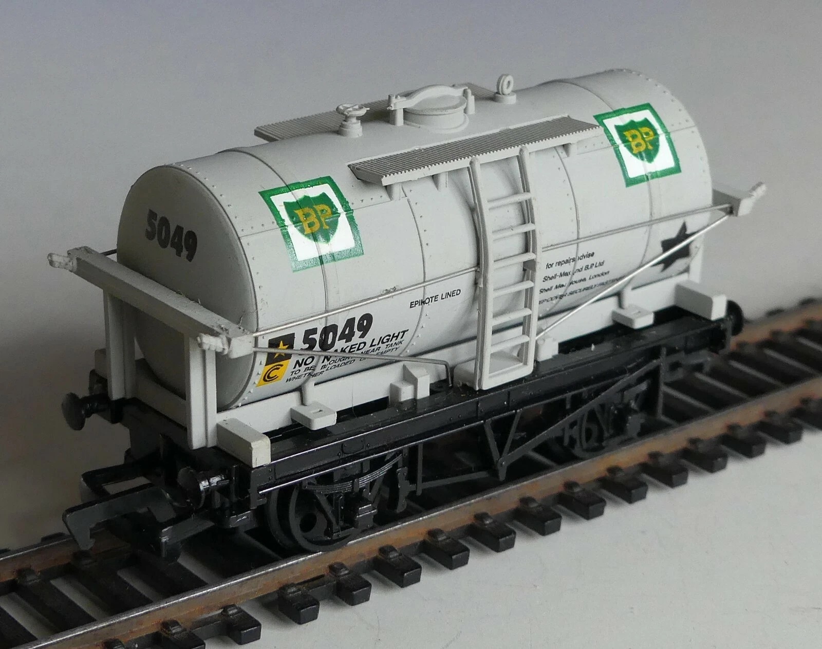 train.jpg