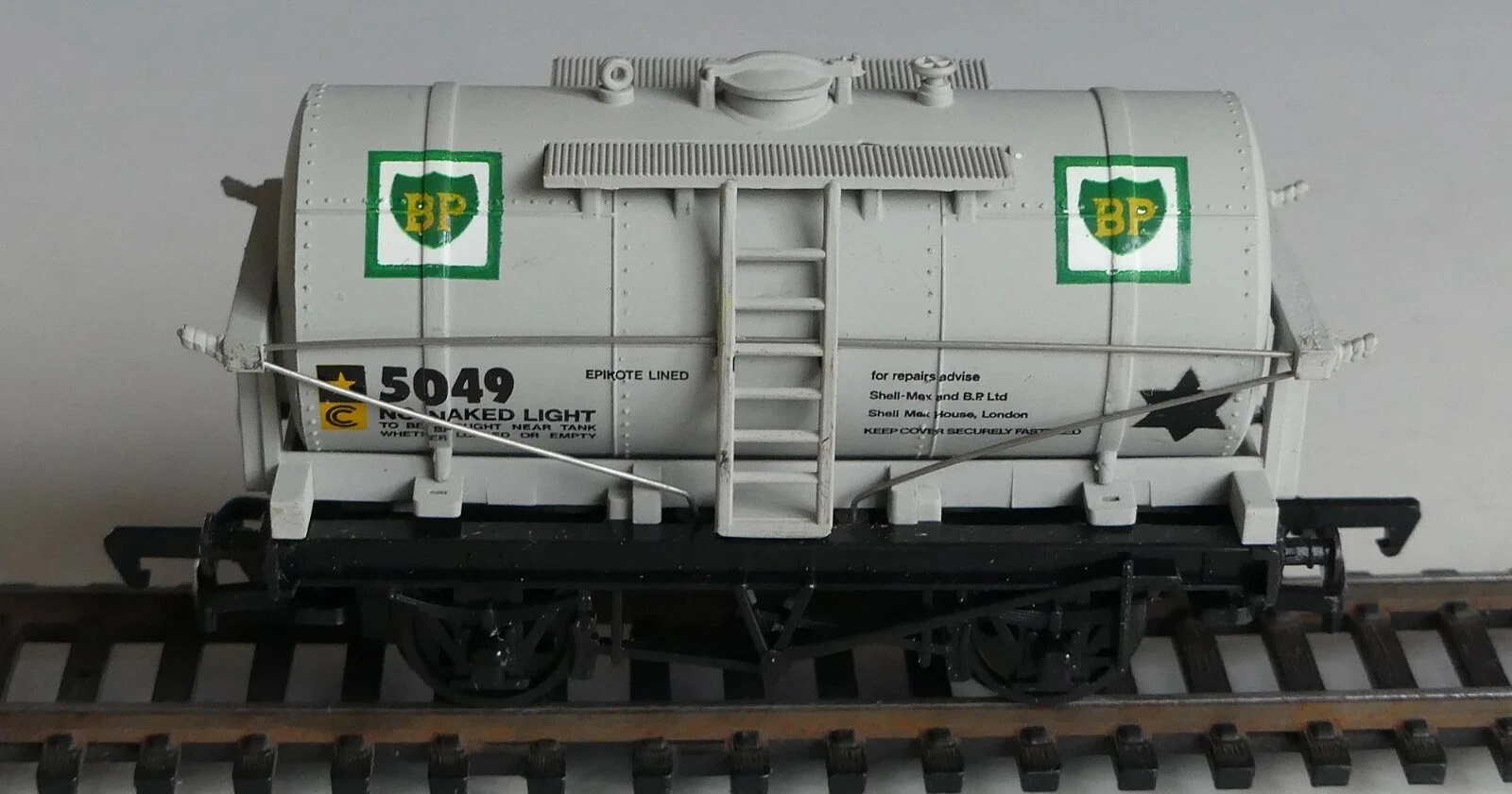 train.jpg