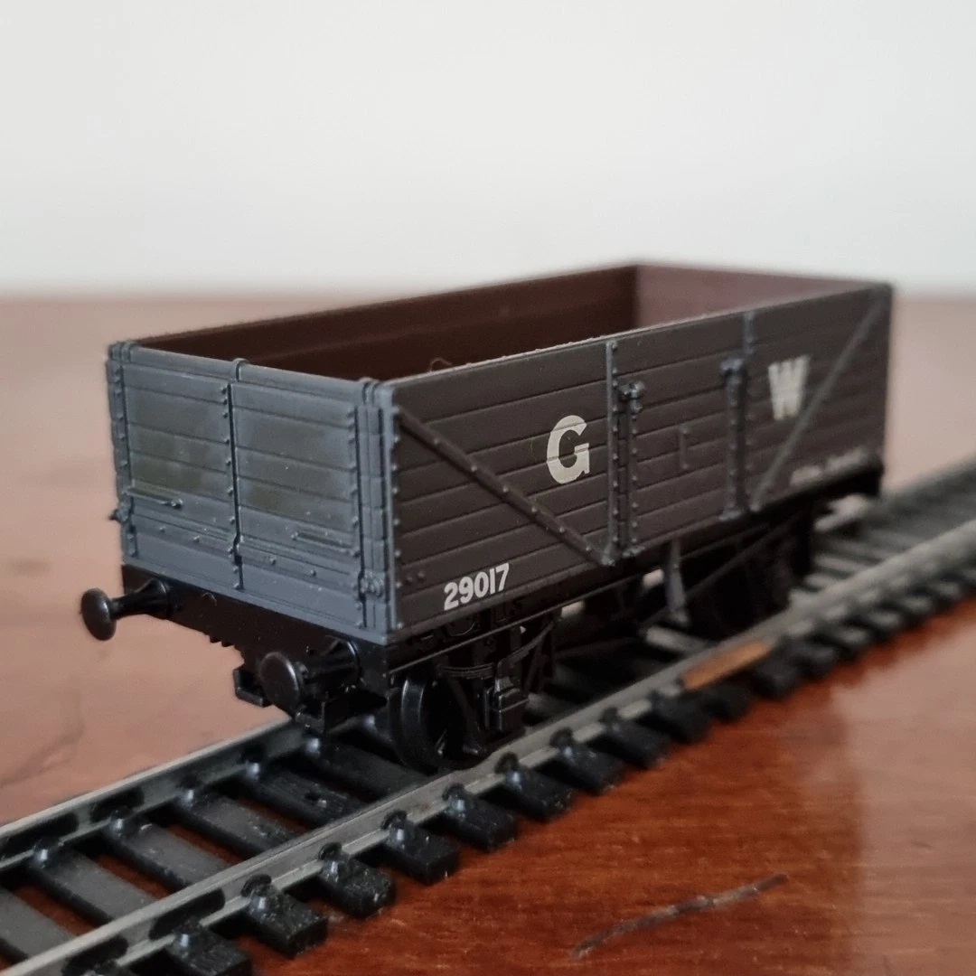 train.jpg