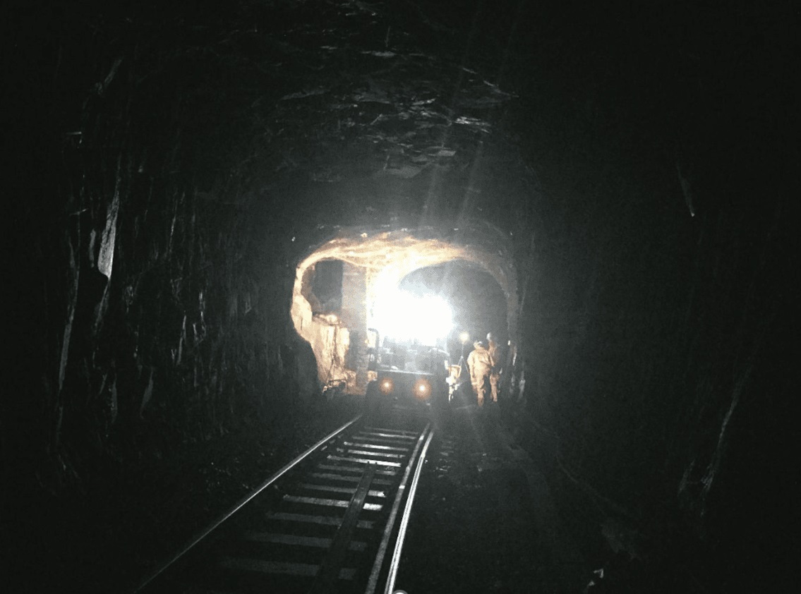 train.jpg