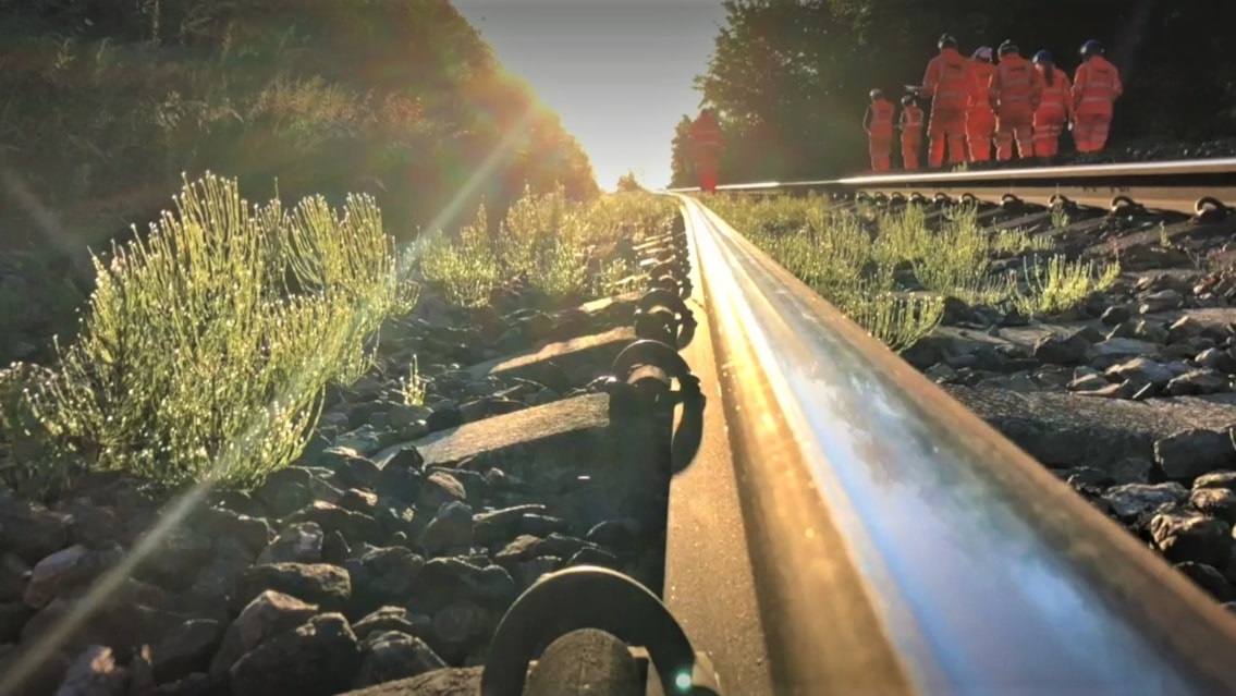 train.jpg