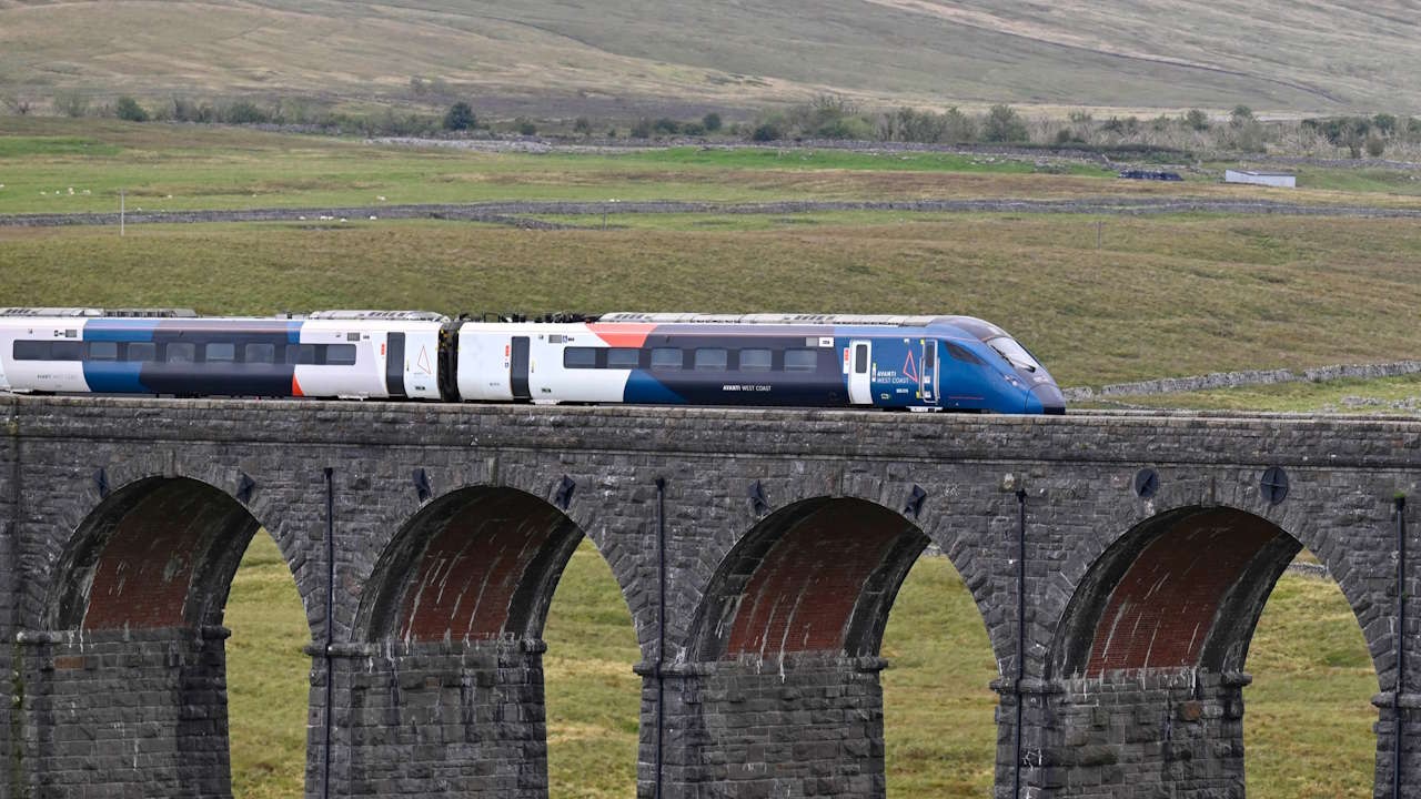 train.jpg
