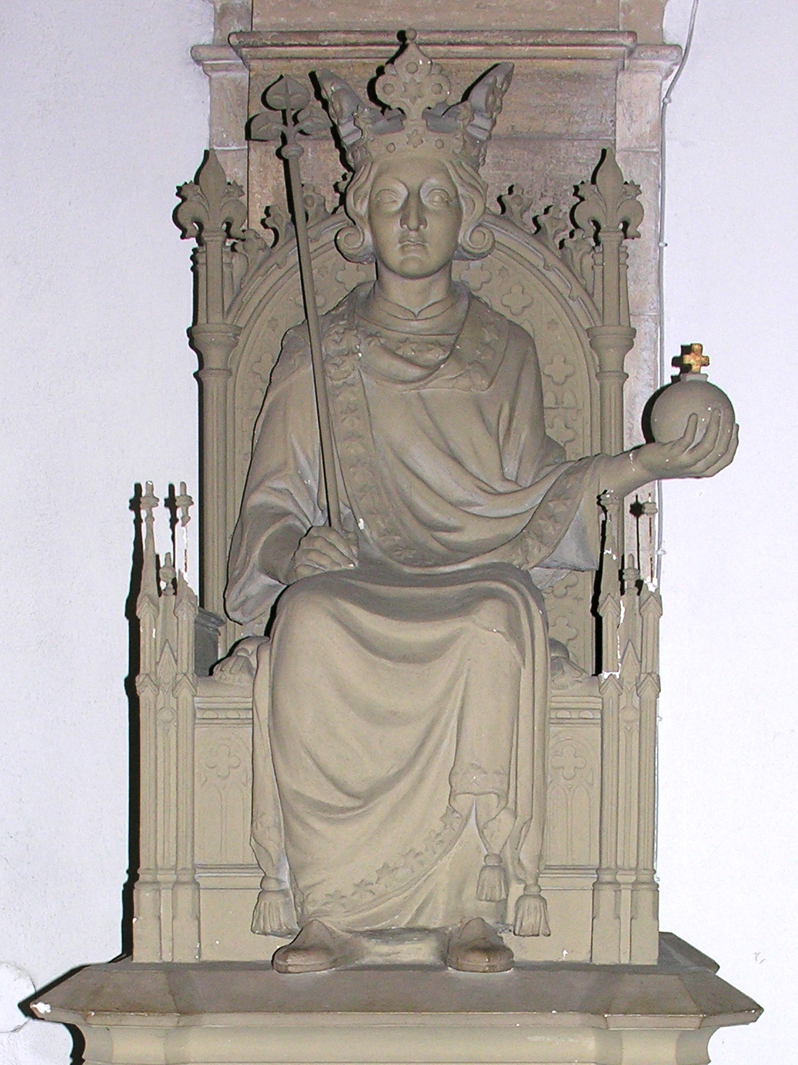 Wenceslaus_III_of_Bohemia_statue.jpg