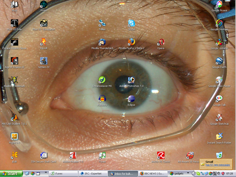 desktop-20006-09-09thumb.jpg