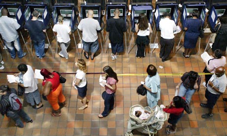 Voters-at-the-ballot-box--010.jpg
