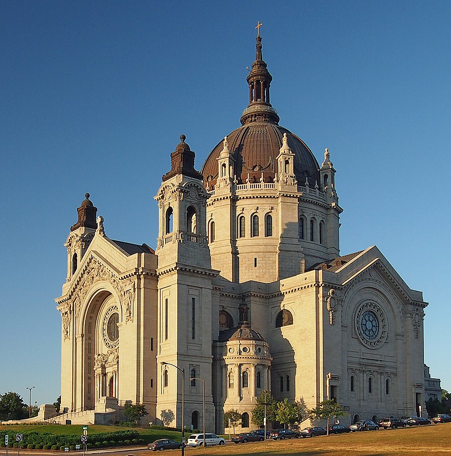 918px-St_Paul_Cathedral_2012.jpg